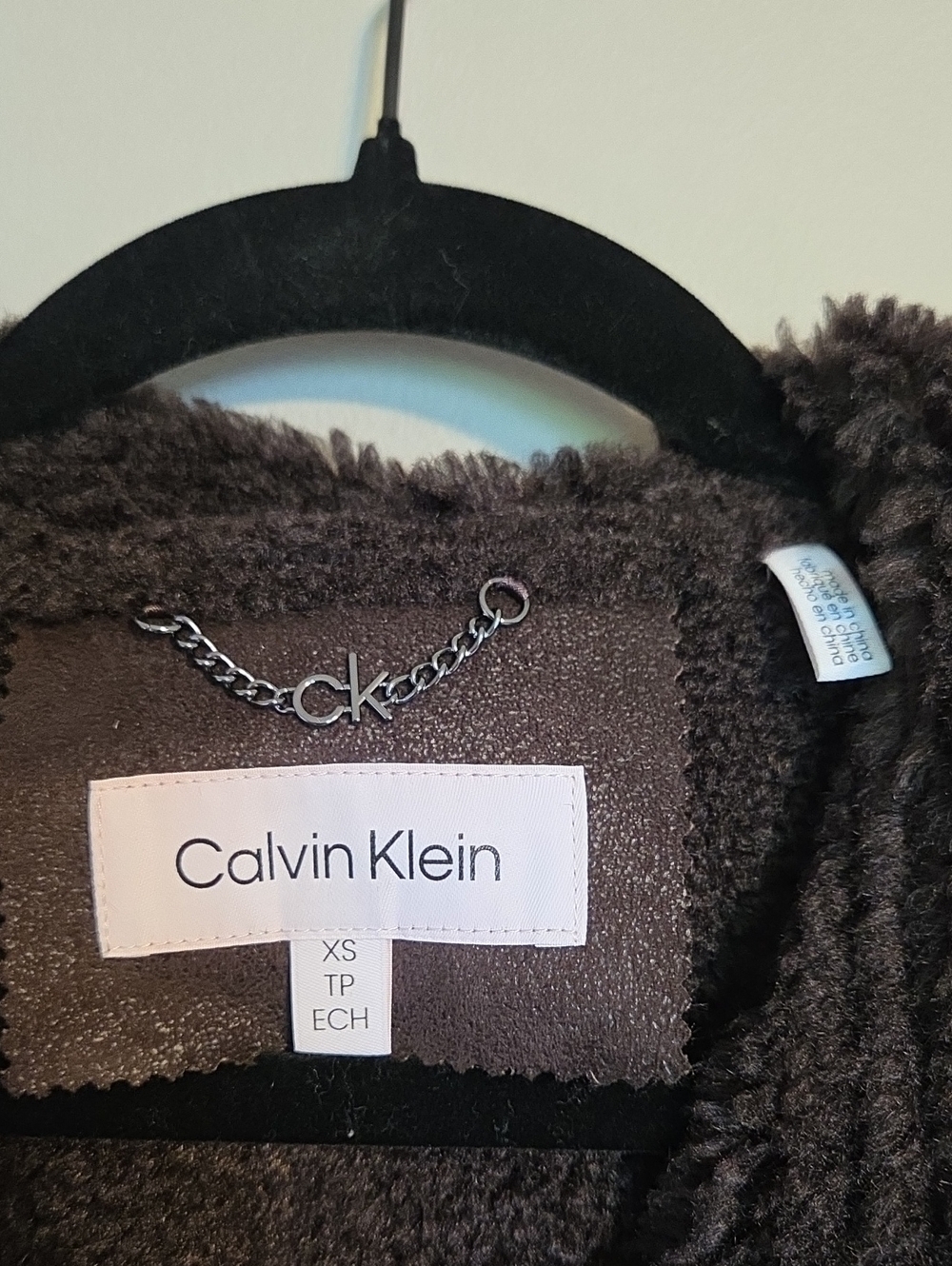 CALVIN KLEIN Women’s Chocolate Fully Lined Hooded Shearling Trench Coat - Picture 2 of 9